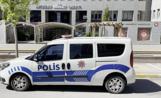 Alkollü vaziyette tabanca temizlerken çocuğu vuran polis tutuklandı