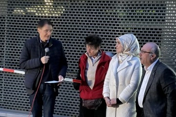 Almanya Sağlık Bakanı Lauterbach Türk Caddesi'nde iftara katıldı