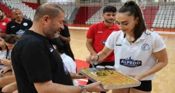 Alpedo Kahramanmaraş Kadın Voleybol Takımının hedefi 1. Lig