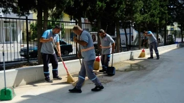 Altıeylül’de okullarda temizlik seferberliği
