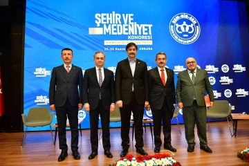 Altındağ Belediye Başkanı Balcı, ‘Şehir ve Medeniyet Kongresi’ne katıldı
