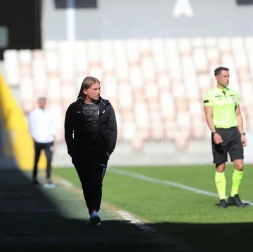 Altınordu Teknik Direktörü Kahraman: &quot;Derbi havası her zaman farklıdır&quot;
