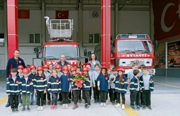 Altınova’da öğrencilere yangın eğitimi
