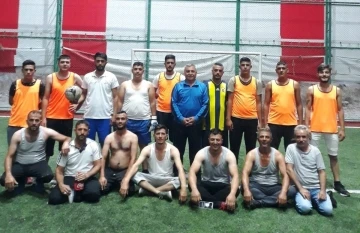 Altıntaş’ta halı futbol turnuvası
