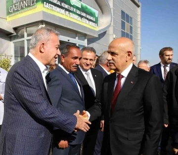 Altun Tarım Bakanı Kirişçi’den baraj istedi.
