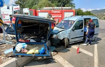 Amasya’da iki araç çarpıştı: 7 yaralı
