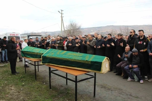 Amasya’daki göçükte hayatını kaybeden 2 kişi son yolculuğuna uğurlandı
