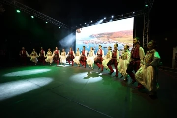 Anadolu’nun tüm renkleri Derince’de
