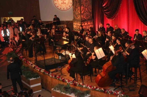 Anadolu Opera ve Bale Festivali kapsamında Şırnak’ta &quot;Şehr-i Nuh&quot; konseri düzenlendi
