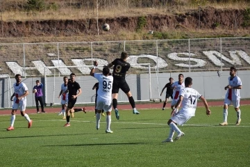 Anadolu Üniversitesi grubunda az atıp az gol yiyor
