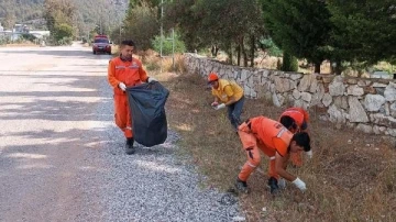 Anamur'da sahil temizliği