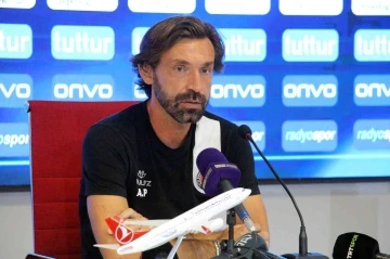 Andrea Pirlo: &quot;Maçtan maça gelişiyoruz, bu da bize iyi bir ivme veriyor&quot;
