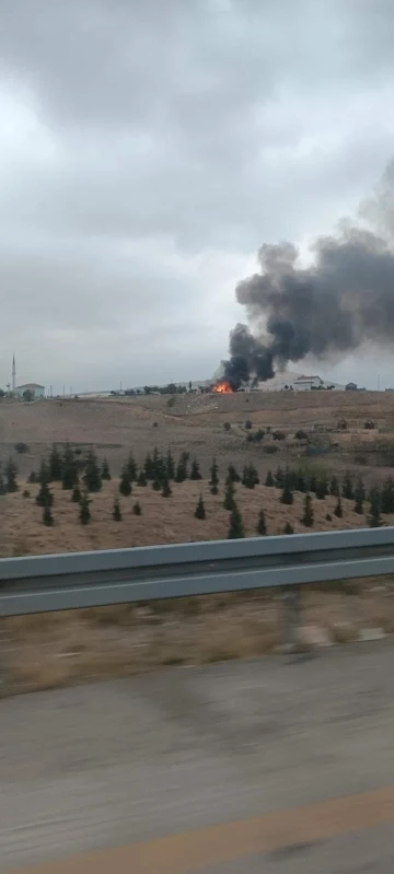 Ankara’da korkutan gecekondu yangını
