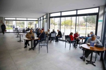 Antalya Büyükşehir Belediyesi Emekliler Kahvesi: Emeklilerin Buluşma Noktası