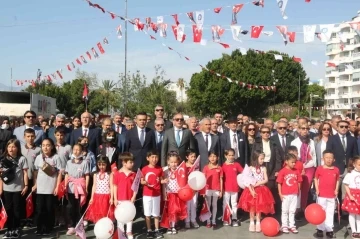 Antalya’da 23 Nisan törenle kutlandı
