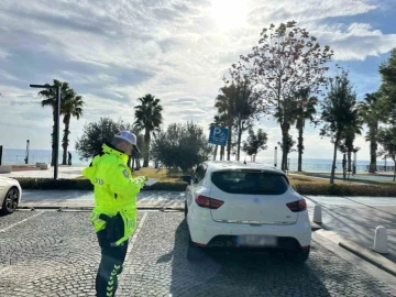 Antalya’da engelli park uygulamasını ihlal eden bin 241 sürücüye ceza
