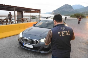 Antalya’da korsan taşımacılık yapan 27 araç sürücüsüne ceza yazıldı
