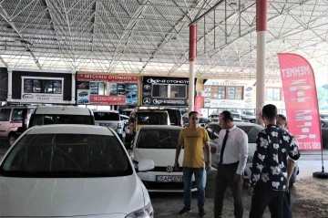 Antalya’da otomobil piyasasında 6+6 hareketliliği: 3-5 bin TL’sine bakmadan satmaya başladılar
