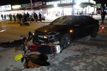 Antalya'da motosiklet ile otomobil çarpıştı: 2 yaralı