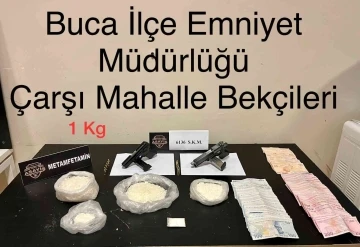 Araçlarında uyuşturucu bulunan şüpheliler bekçilerin dikkati sayesinde yakalandı
