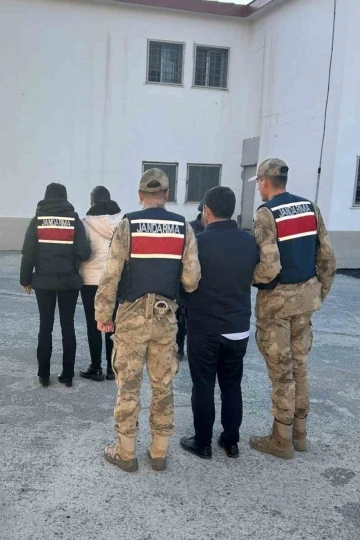 Ardahan’da göçmen kaçakçılarına operasyon: 2 zanlı tutuklandı
