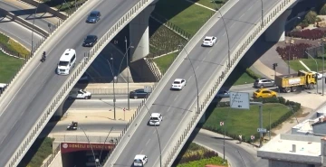 Arefe günü trafik yoğunluğu havadan denetlendi
