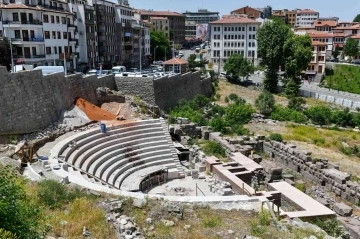 Arkeopark kazılarında Roma Dönemi’ne ait eserler bulundu
