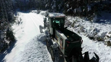 Artvin’de turizm rotalarında karla mücadele çalışması sürüyor
