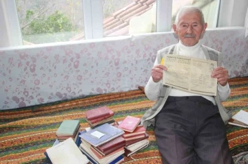 Asırlık çınar 72 yıldır günlük tutuyor: “Okudukça gençliğim gözümün önüne geliyor”
