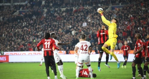 Aslan tek golle kazandı! Gaziantep'ten 3 puanla dönüyor