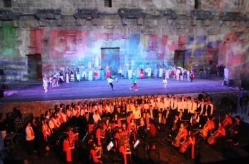 Aspendos'ta 23 Nisan Çocuk Şenliği