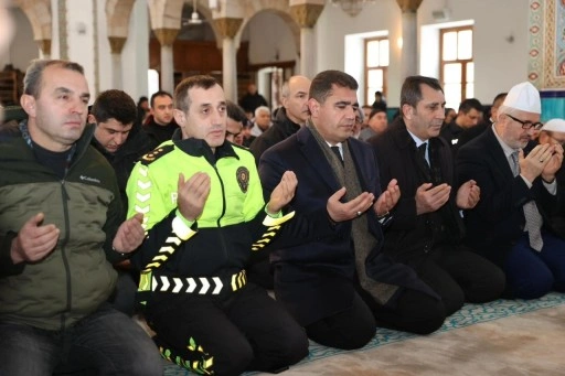 Asrın felaketinde hayatını kaybedenler Düzce’de dualarla anıldı