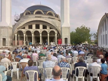 Aşure etkinliğinde bir araya geldiler
