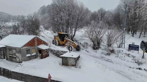 Atakum’da karla mücadele çalışmaları
