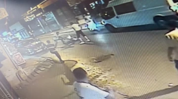 Ataşehir’de dükkana silahlı saldırı kamerada
