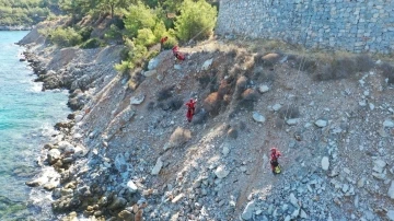 Atıklar, AKUT yardımıyla toplandı
