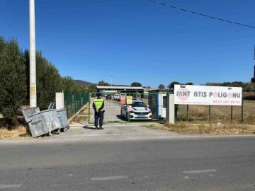 Atış poligonunda kendini başından vurdu
