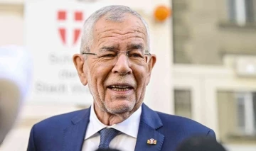 Avusturya’da cumhurbaşkanlığı seçimini Van der Bellen kazandı
