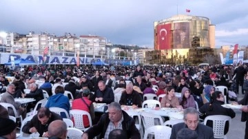 Aydın Büyükşehir Belediyesi Ramazan Ayında İftar Programlarına Devam Ediyor
