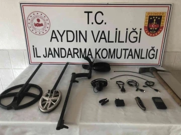 Aydın’da kaçak kazı yapan 2 kişi suç üstü yakalandı
