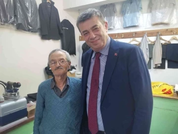 Aydın’da yılın ahisi 62 yıllık terzi Gülcan seçildi
