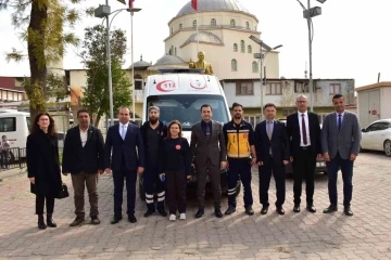 Aydın İl Sağlık Müdürü Eser Acarlar’daki Acil Sağlık Hizmetleri İstasyonu personeli ile bir araya geldi
