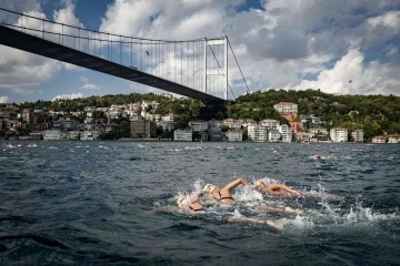 Aydınlı yüzücüden büyük başarı
