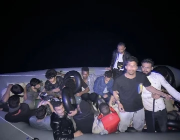 Ayvacık açıklarında 18 kaçak göçmen kurtarıldı
