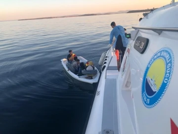 Ayvalık’ta 8 göçmen yakalandı
