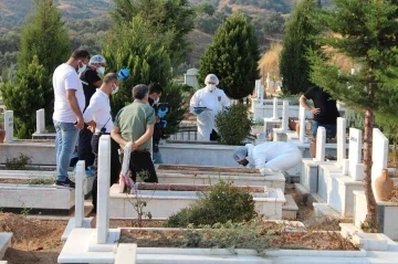 Babasının mezarı başında ölü bulundu
