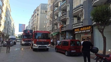 Bafra’da ev yangını: Dumandan etkilenen genç kız hastaneye kaldırıldı
