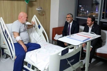 Bakan Işıkhan, Memur-Sen Genel Başkan Yardımcısı Tonbul’u hastanede ziyaret etti
