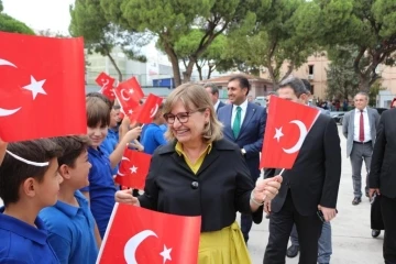 Bakan Yardımcısı Aşkar’dan İzmir’de eğitim turu
