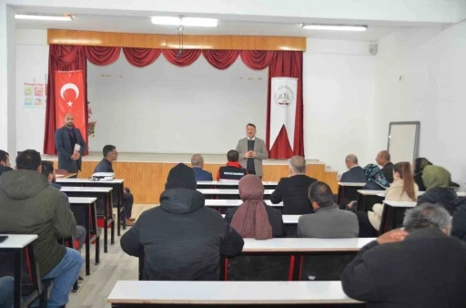 Baklagil Yem Bitkileri Kursu’nu başarı ile tamamlayanlar sertifikalarını aldı
